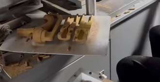 e5f75a2b5d71ea89565ba95ad68cdf4b.mp4